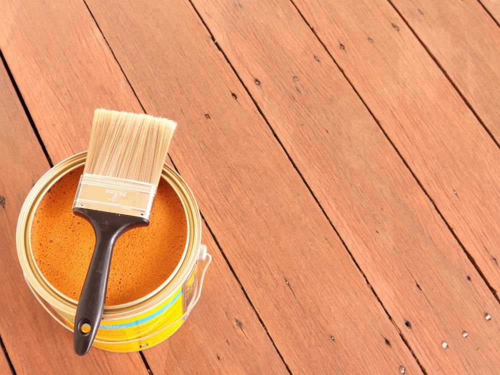 Choosing the Right Finish for your Deck